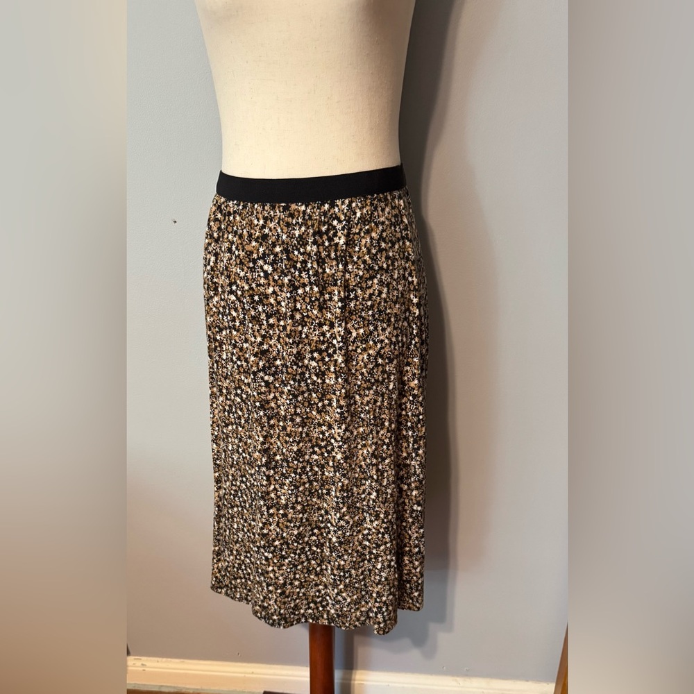Grace & Lace "The Perfect Fit" Elegant Black & Brown Floral Stretchy Skirt